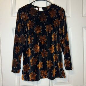 Briggs Velour Bronze Flower Longsleeve